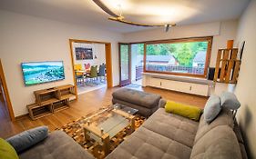 Rheintal-Ferien - 90 qm Ferienwohnung mit Wine&Style - Dein Urlaub am Rhein